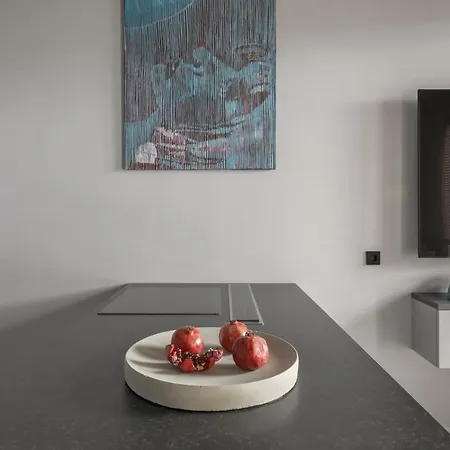 Ivis House Modern In Old Town With Balcony