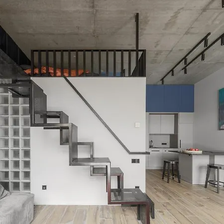 Ivis House Modern In Old Town With Balcony Appartement