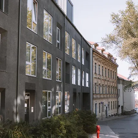 Ivis House Modern In Old Town With Balcony Апартаменты *