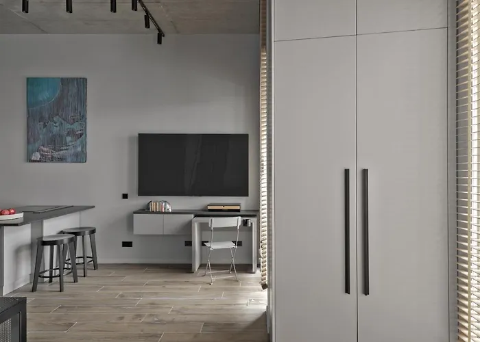 アパート Ivis House Modern In Old Town With Balcony ヴィリニュス