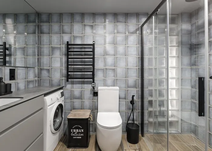 Ivis House Modern In Old Town With Balcony