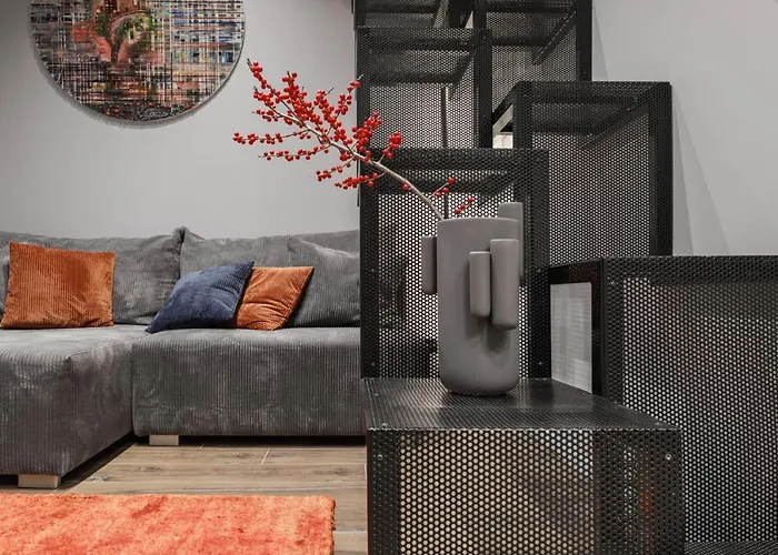 Ivis House Modern In Old Town With Balcony Вильнюс