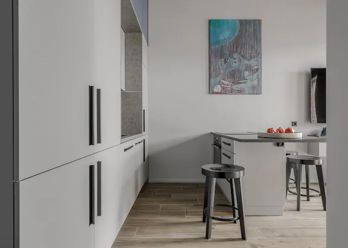 Ivis House Modern In Old Town With Balcony *