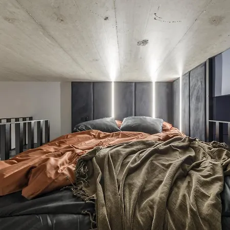 Ivis House Modern In Old Town With Balcony *